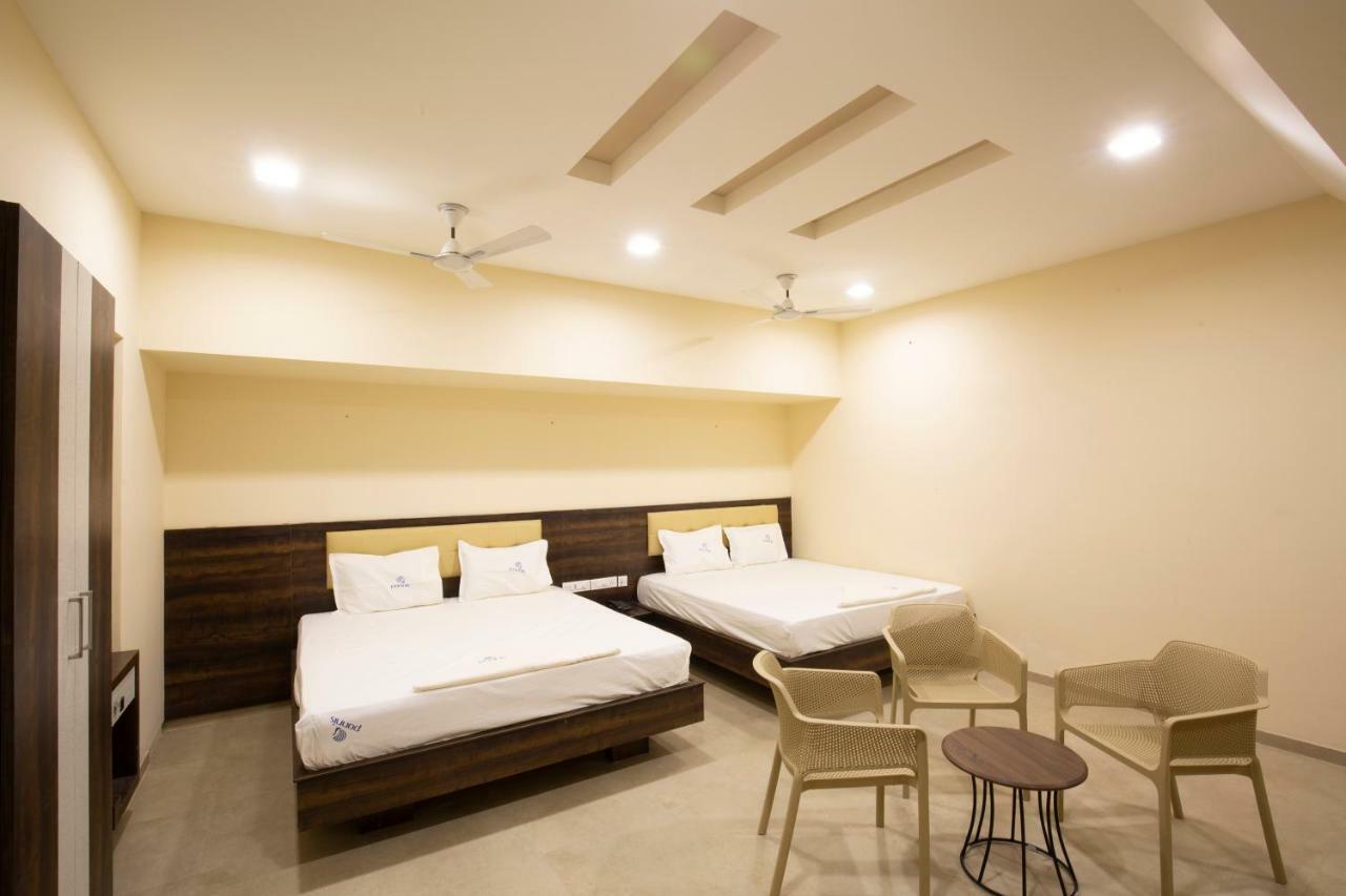 Ponnis Hotel Palni Exterior photo